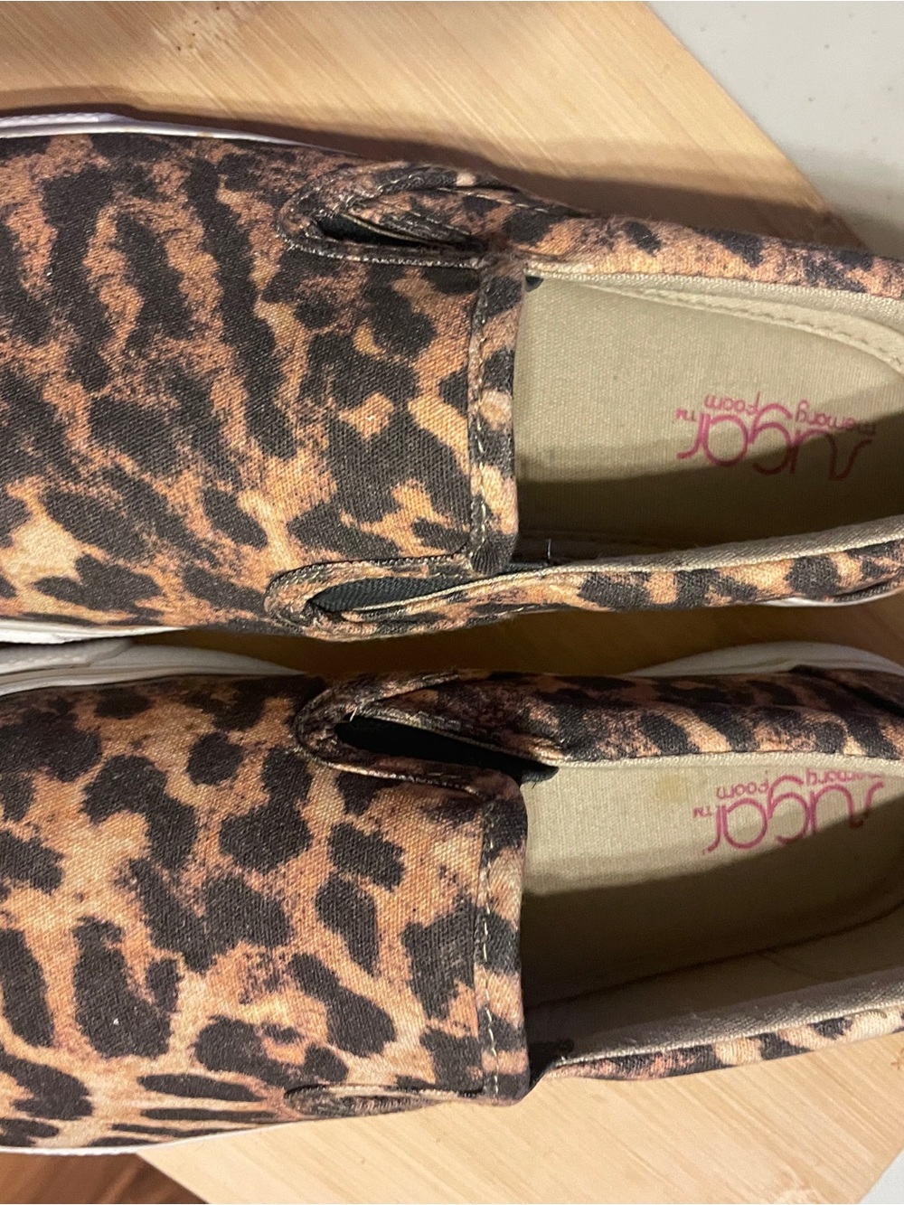 Sugar Flicker Leopard Print Slip-On Sneakers in Tan and Black size 8 - Picture 3 of 6